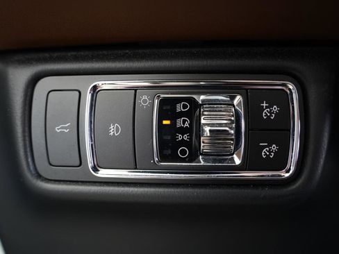 Used 2023 Lincoln Aviator Reserve w/ Equipment Group 201A image 23