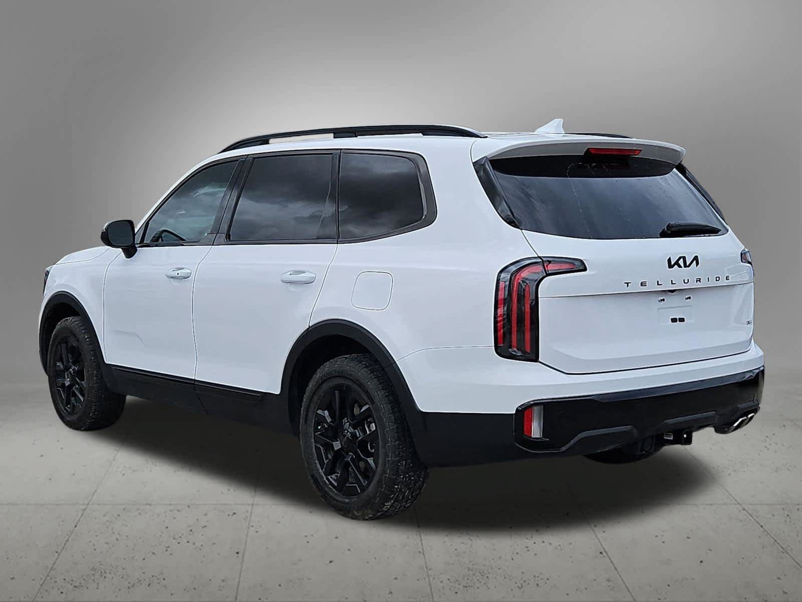 Used 2025 Kia Telluride AWD image 4