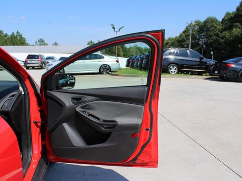 Used 2012 Ford Focus SE image 21