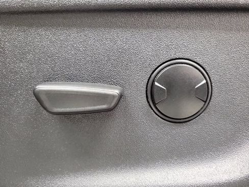 Used 2023 Ford F150 XLT AWD/4WD image 18