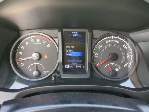 Used 2022 Toyota Tacoma SR RWD image 64