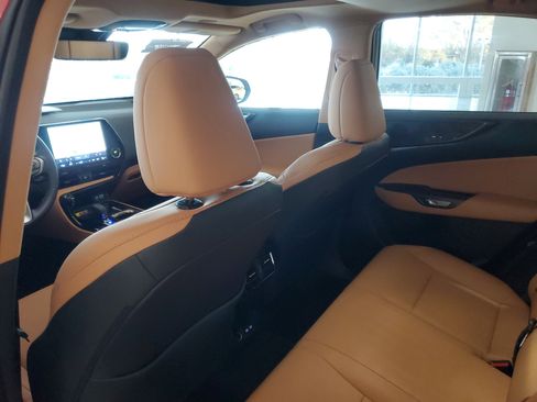 Certified 2025 Lexus NX 350 AWD w/ Premium Package image 16