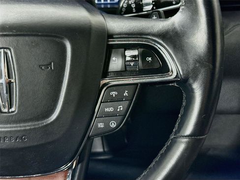 Used 2022 Lincoln Navigator L Reserve w/ Monochromatic Package RWD image 16
