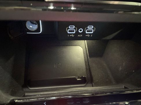 Used 2024 Jeep Wagoneer Series II image 32