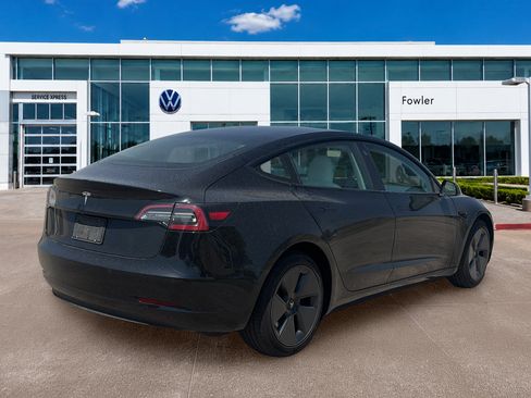 Used 2021 Tesla Model 3 Standard Range Plus RWD image 5