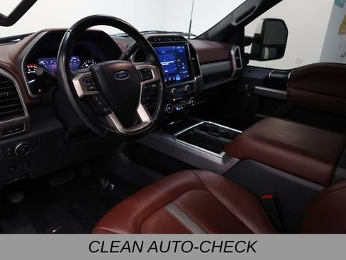 Used 2022 Ford F350 Platinum w/ FX4 Off-Road Package AWD/4WD image 10