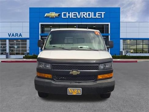 Used 2021 Chevrolet Express 2500 Extended w/ Driver Convenience Package RWD image 9