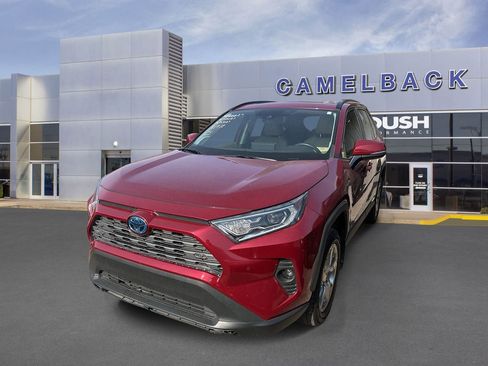 Used 2019 Toyota RAV4 Limited w/ Limited Grade Weather Package AWD/4WD image 14