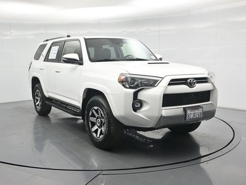 Used 2022 Toyota 4Runner TRD Off-Road Premium AWD/4WD image 55