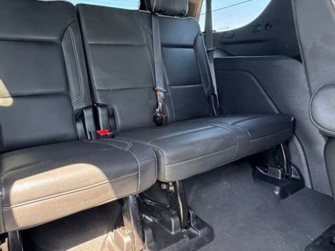 Used 2024 Chevrolet Tahoe Premier RWD image 16