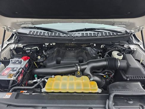 Used 2018 Ford Expedition Limited w/ Equipment Group 302A AWD/4WD image 35