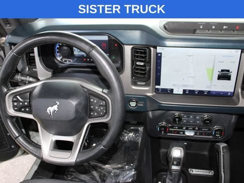 Used 2024 Ford Bronco Outer Banks AWD/4WD image 21