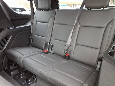 Used 2022 Chevrolet Tahoe Z71 w/ Luxury Package image 13