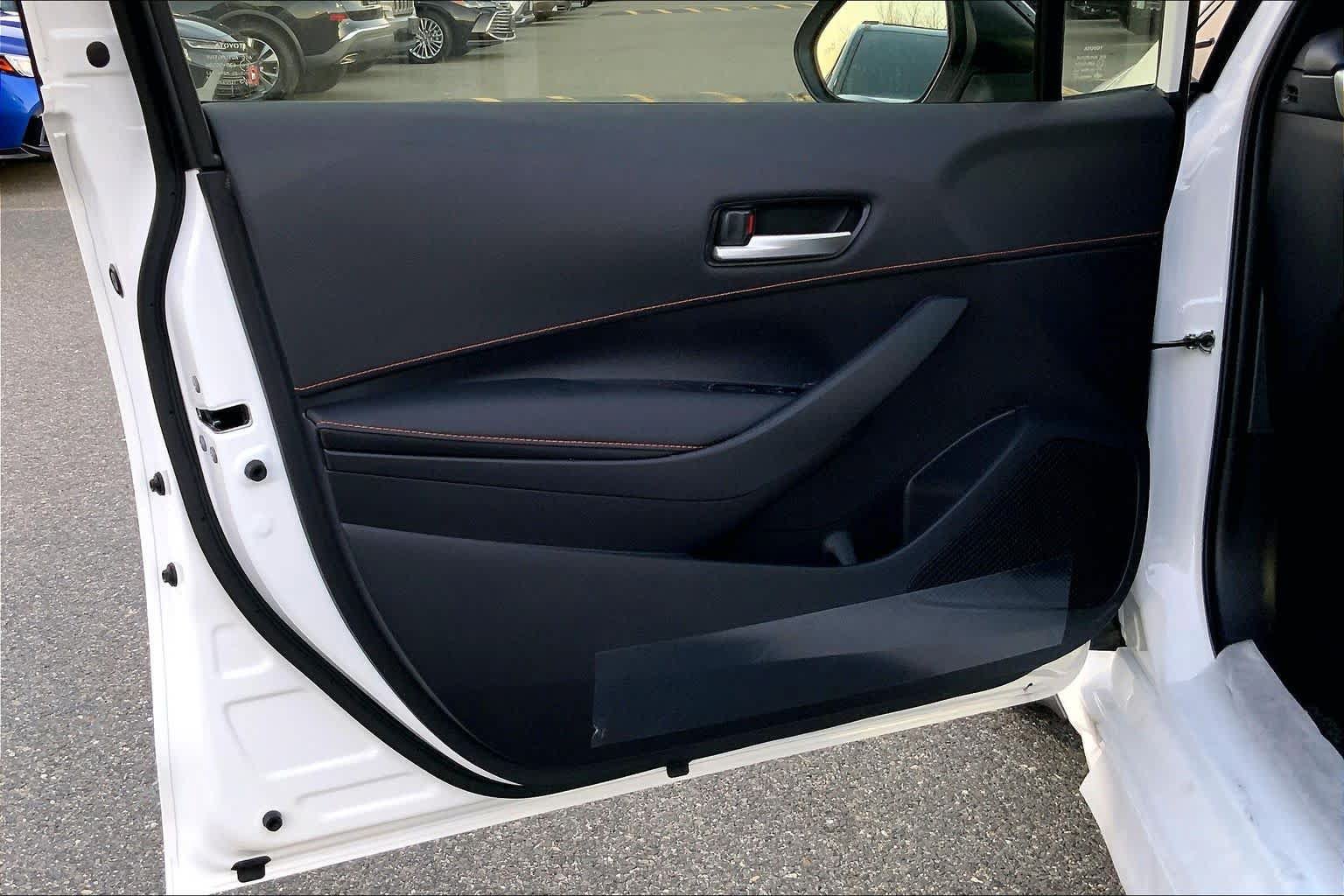 Used 2026 Toyota Corolla SE FWD image 10