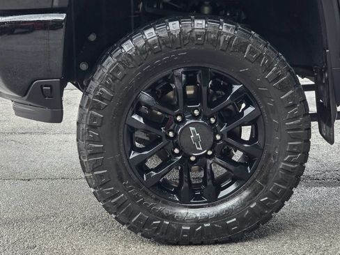 Used 2025 Chevrolet Silverado 2500 LTZ w/ LTZ Plus Package AWD/4WD image 44