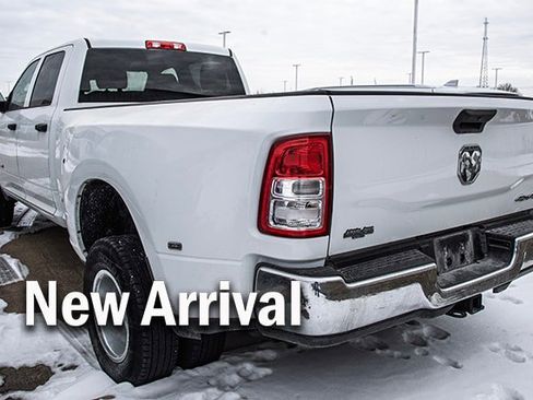 Used 2021 RAM 3500 Tradesman w/ Chrome Appearance Group image 2