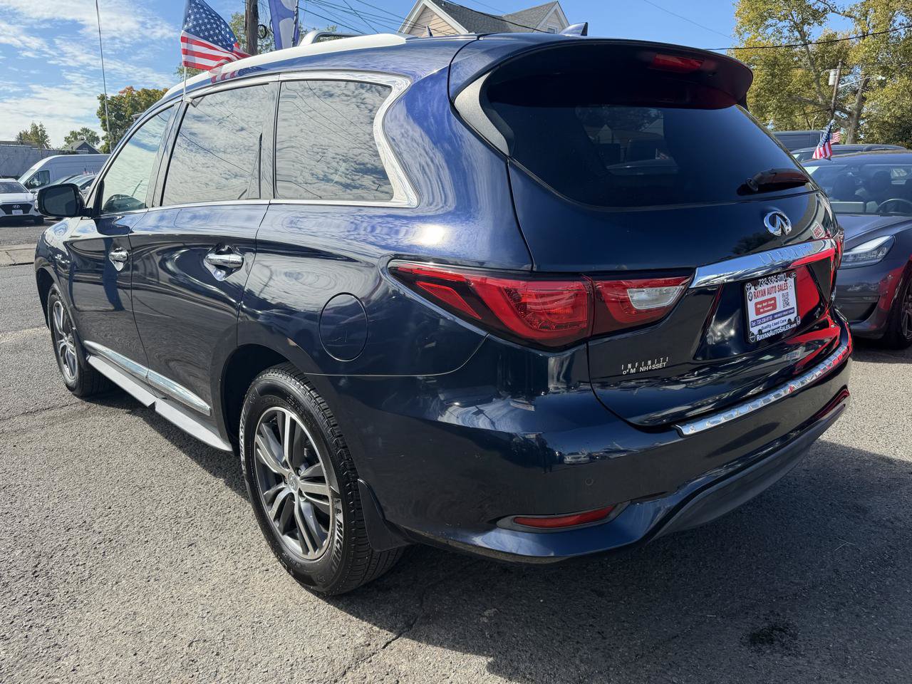 Used 2017 INFINITI QX60 Luxe w/ Premium Plus Package AWD/4WD image 10