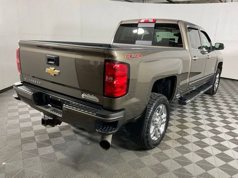 Used 2015 Chevrolet Silverado 2500 High Country w/ Duramax Plus Package AWD/4WD image 5