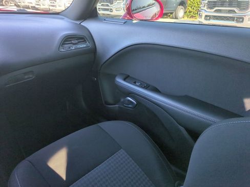 Used 2023 Dodge Challenger R/T w/ Blacktop Package image 18