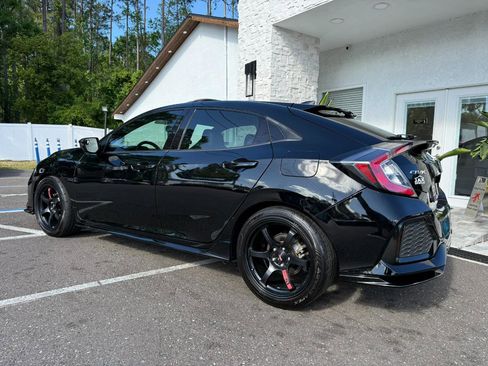 Used 2018 Honda Civic Sport Touring image 3