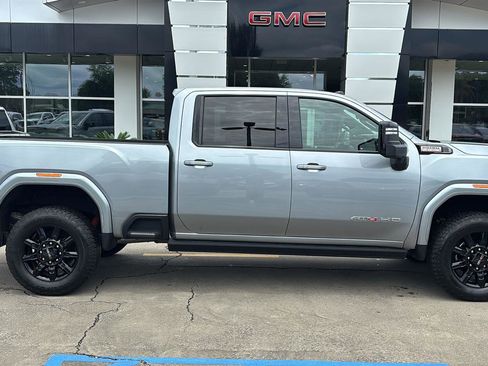 Certified 2024 GMC Sierra 2500 AT4 w/ AT4 Premium Plus Package AWD/4WD image 9