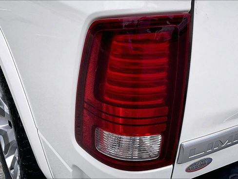 Used 2018 RAM 1500 Limited AWD/4WD image 32