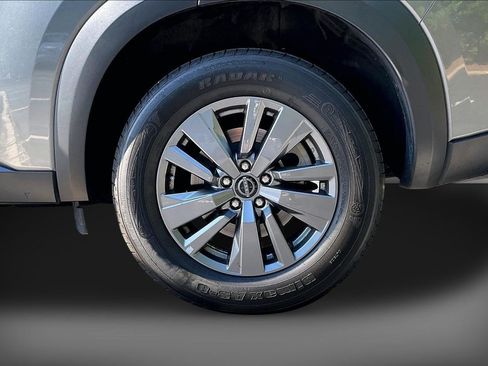 Used 2025 Nissan Pathfinder SV AWD/4WD image 35