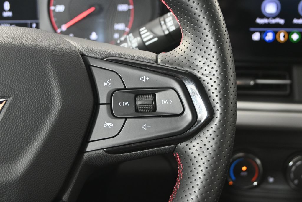 Used 2024 Chevrolet Trax RS w/ Driver Confidence Package FWD image 33