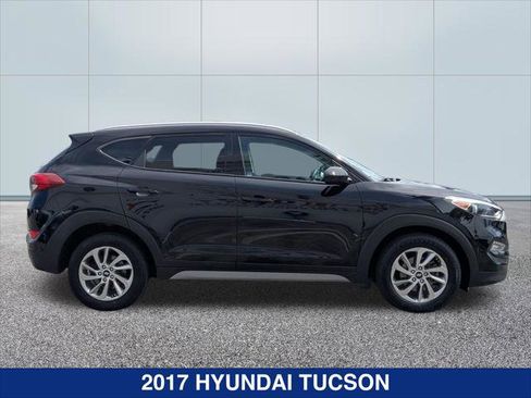 Used 2017 Hyundai Tucson SE image 6