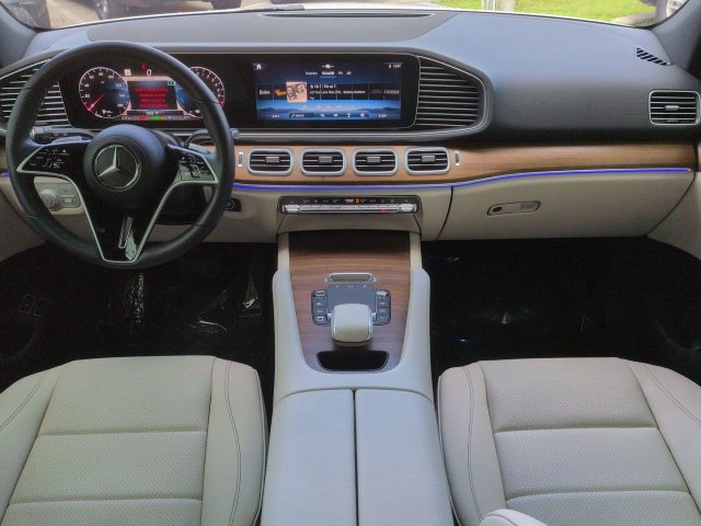 Used 2025 Mercedes-Benz GLE 450e 4MATIC image 16