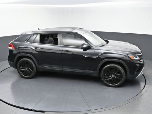 Used 2022 Volkswagen Atlas Cross Sport SE w/ Black Wheel Package image 47