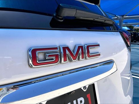 Used 2024 GMC Terrain Denali w/ Denali Premium Package AWD/4WD image 31