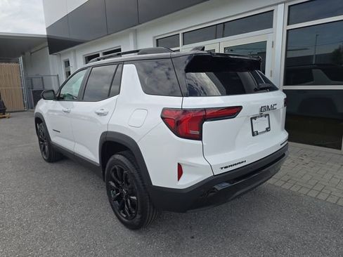 New 2026 GMC Terrain Elevation w/ Elevation Premium Package FWD image 5