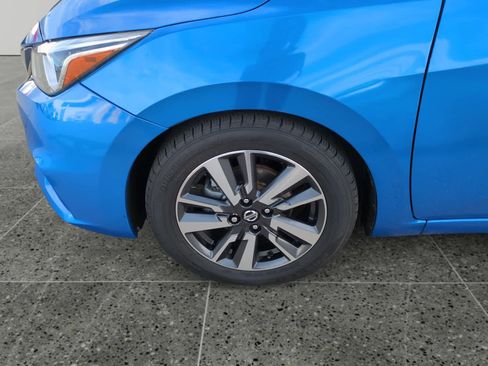 Used 2021 Nissan Versa SV image 14