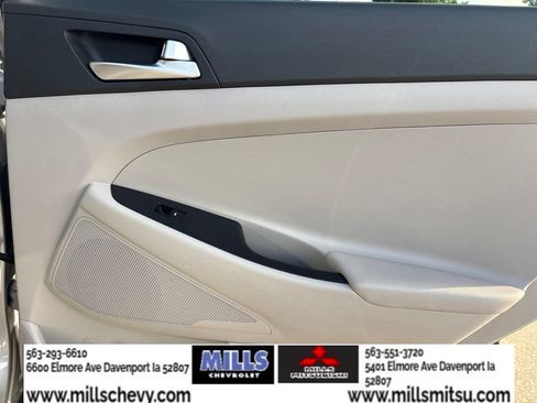 Used 2020 Hyundai Tucson Value FWD image 15