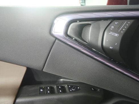 Certified 2025 BMW X3 xDrive30i image 8