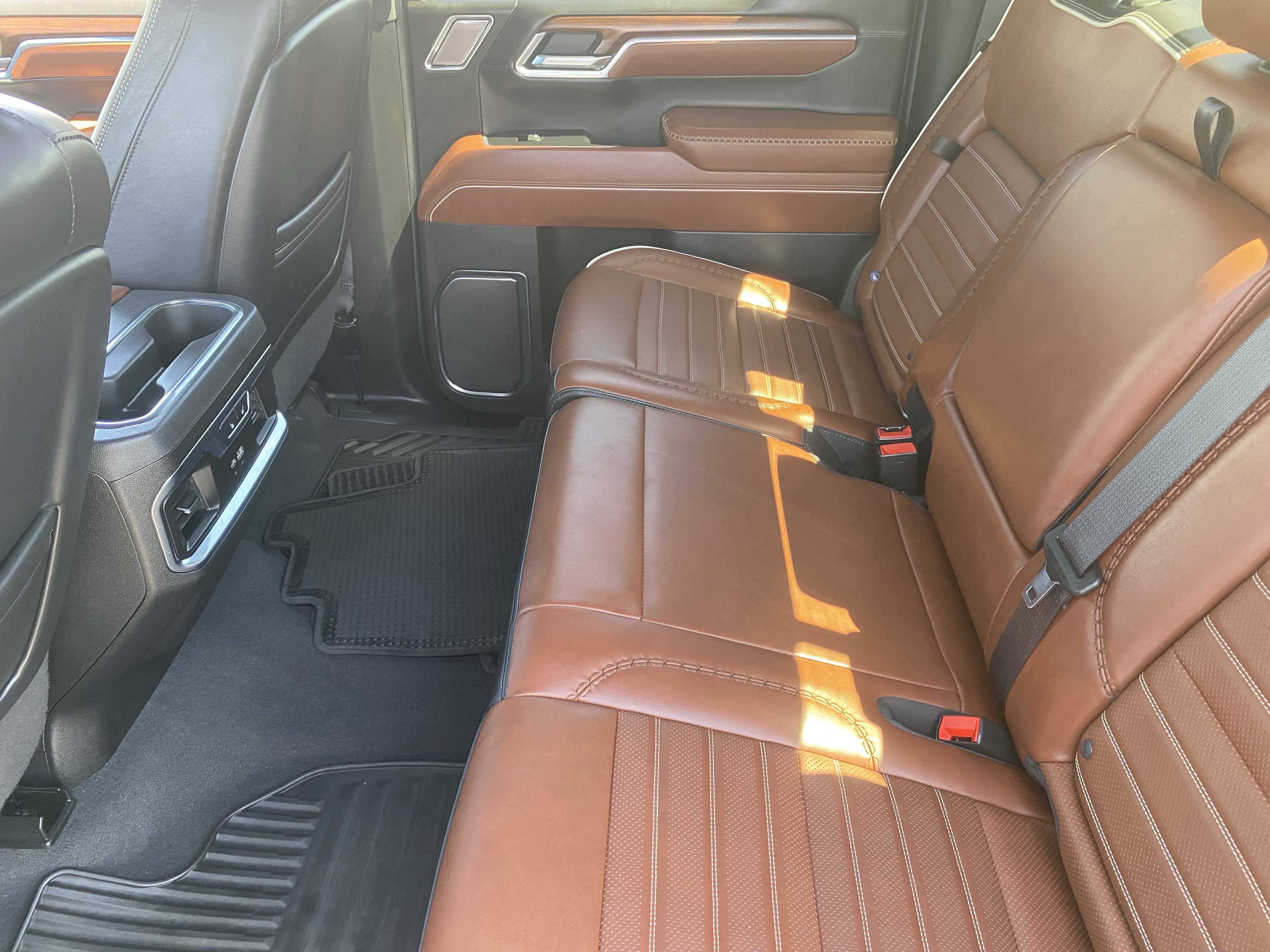 Used 2024 GMC Sierra 1500 Denali Ultimate AWD/4WD image 16