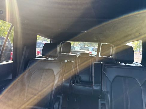 Used 2023 Ford Expedition Limited AWD/4WD image 46