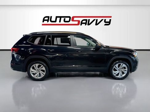 Used 2023 Volkswagen Atlas SE w/ Panoramic Sunroof Package AWD/4WD image 8
