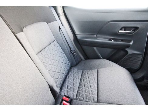 Certified 2025 Nissan Kicks SV image 15