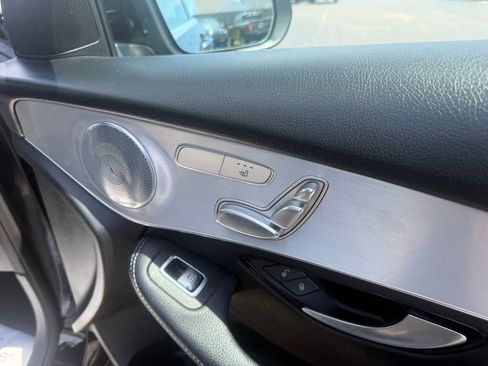 Used 2019 Mercedes-Benz GLC 300 4MATIC image 53