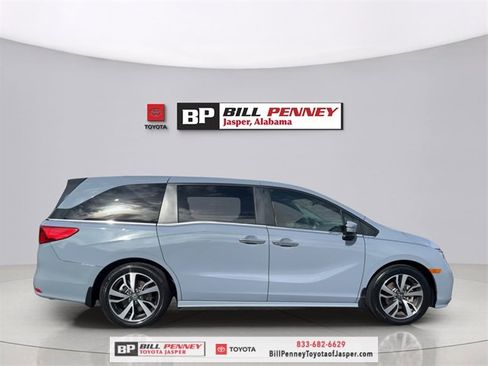 Used 2023 Honda Odyssey Touring image 6