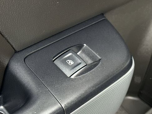 Used 2018 Chevrolet Silverado 1500 LT w/ All Star Edition image 30