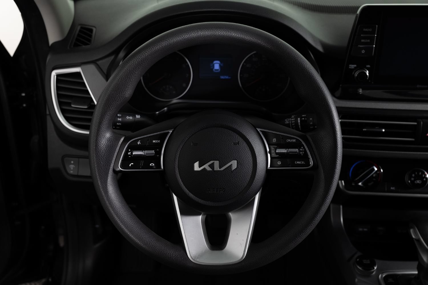 Used 2022 Kia Seltos LX AWD/4WD image 28
