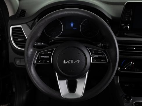 Used 2022 Kia Seltos LX AWD/4WD image 28