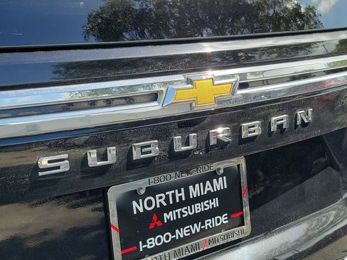 Used 2024 Chevrolet Suburban LT AWD/4WD image 12