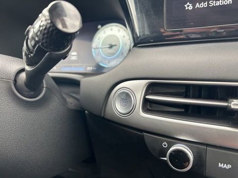 Used 2024 Hyundai Palisade SEL image 27