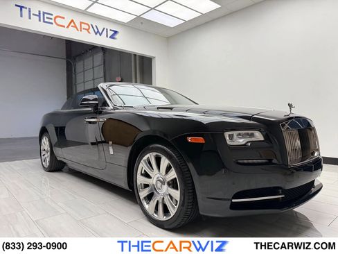 Used 2019 Rolls-Royce Dawn image 2