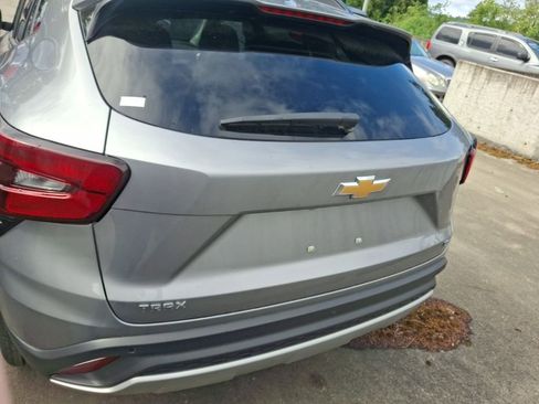 Used 2024 Chevrolet Trax LT w/ Driver Confidence Package FWD image 7