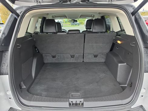 Used 2019 Ford Escape Titanium image 28